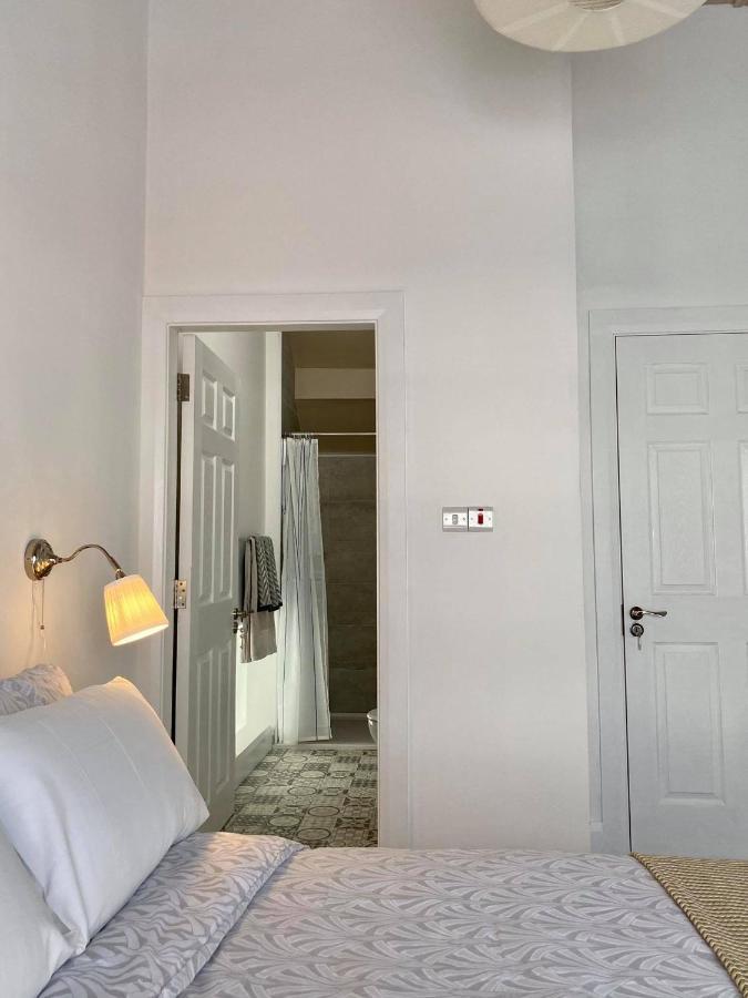 Room 2 Camp Street B&B & Self Catering อูคเทอราร์ด ภายนอก รูปภาพ