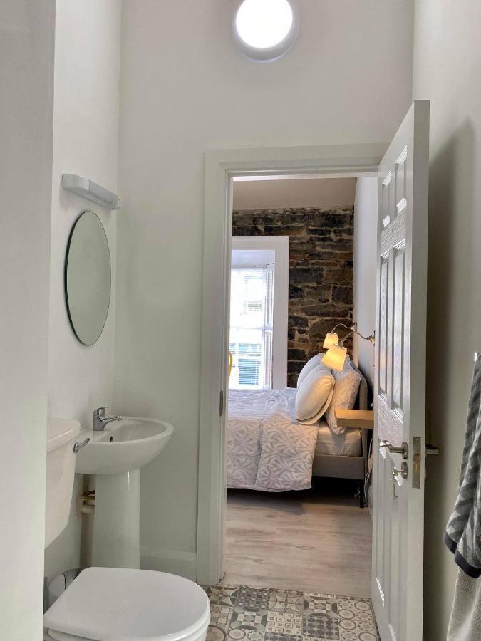 Room 2 Camp Street B&B & Self Catering อูคเทอราร์ด ภายนอก รูปภาพ