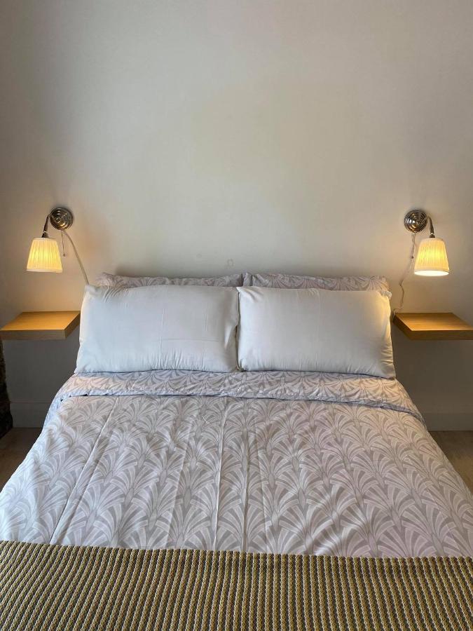 Room 2 Camp Street B&B & Self Catering อูคเทอราร์ด ภายนอก รูปภาพ